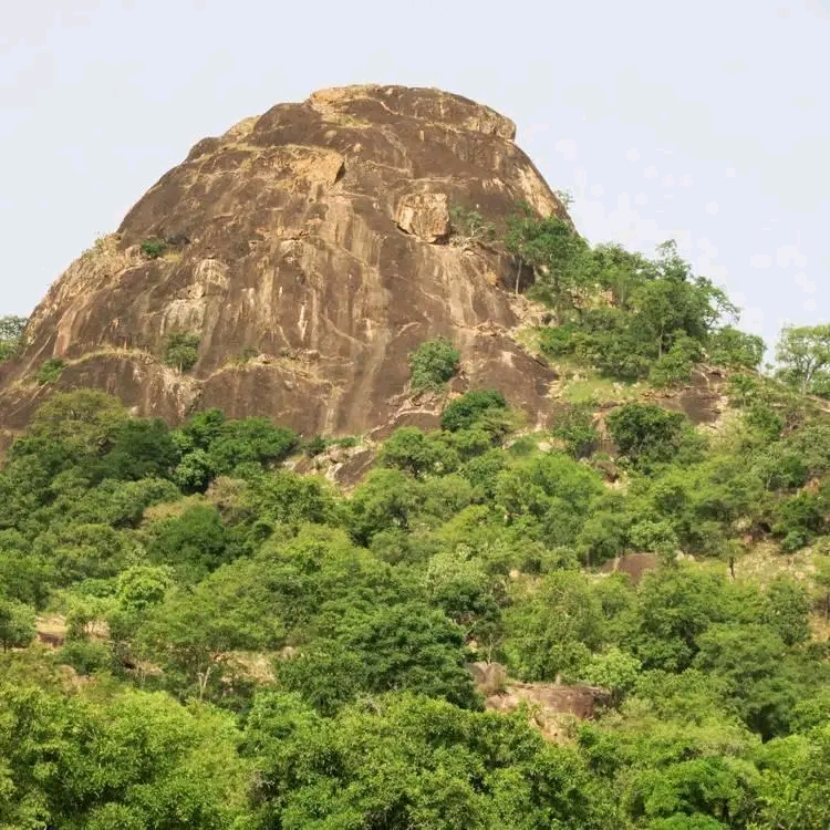 Les Pics de Nahouri, un joyaux du patrimoine culturel burkinabè.